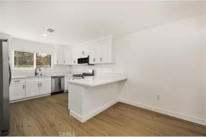 12408 Archwood, North Hollywood, CA 91606 - Photo 11