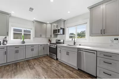 3329 N Los Coyotes Diagonal, Long Beach, CA 90808 - Photo 11