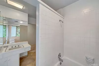 574 S Chaparro, Covina, CA 91724 - Photo 17