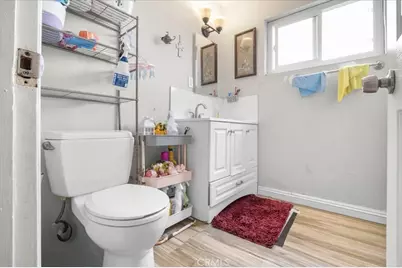 608 E Central Avenue, Santa Ana, CA 92707 - Photo 27