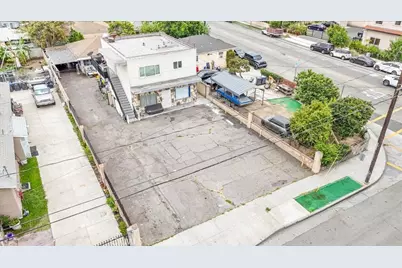 608 E Central Avenue, Santa Ana, CA 92707 - Photo 47