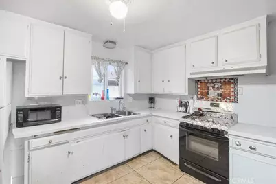 608 E Central Avenue, Santa Ana, CA 92707 - Photo 33