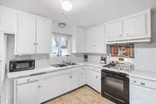 608 E Central Ave, Santa Ana, CA 92707 - Photo 33