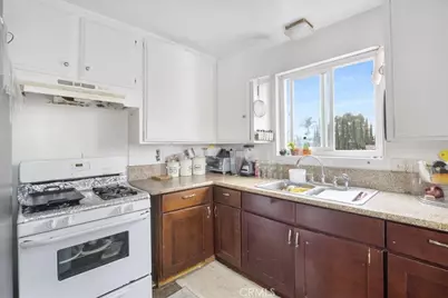 608 E Central Avenue, Santa Ana, CA 92707 - Photo 21