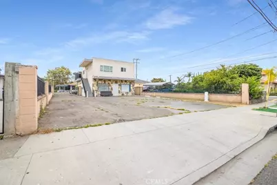 608 E Central Avenue, Santa Ana, CA 92707 - Photo 1