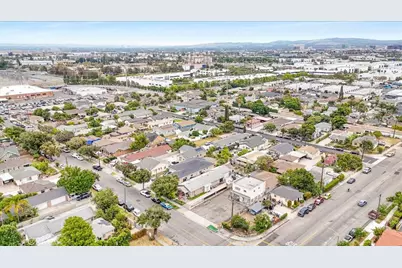 608 E Central Avenue, Santa Ana, CA 92707 - Photo 51