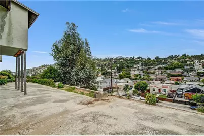 4722 Topaz, Los Angeles, CA 90032 - Photo 3
