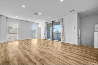 575 S Mosaic, Anaheim, CA 92805 - Photo 9