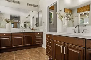 6 Thorn Hill, Irvine, CA 92602 - Photo 19