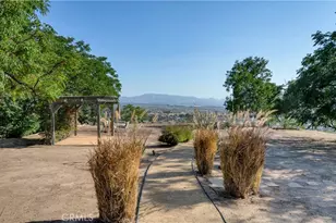 7204 Leedom Dr, Highland, CA 92346 - Photo 55