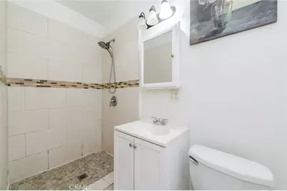 10530 Newville Avenue, Downey, CA 90241 - Photo 13