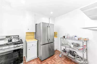 4900 Dockweiler St, Los Angeles, CA 90019 - Photo 15