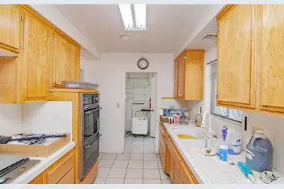 4427 W 166th, Lawndale, CA 90260 - Photo 17