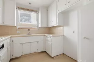 2060 E 3rd St, Long Beach, CA 90814 - Photo 25