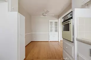 2060 E 3rd St, Long Beach, CA 90814 - Photo 27