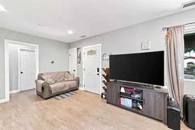 6639 Rose, Long Beach, CA 90805 - Photo 5