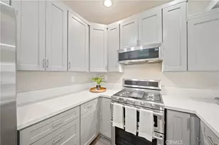 7414 Western Bay Dr, Buena Park, CA 90621 - Photo 11