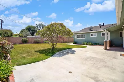 393 N Clinton, Orange, CA 92867 - Photo 19
