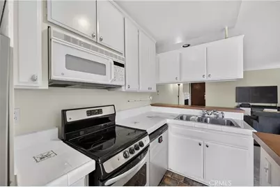 6151 Orange Street #320, Los Angeles, CA 90048 - Photo 15