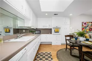 13701 Alderwood Ln, Seal Beach, CA 90740 - Photo 19