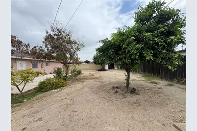 9909 Niagara Ave, Fontana, CA 92355 - Photo 13