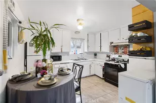 608 E Central Ave, Santa Ana, CA 92707 - Photo 11