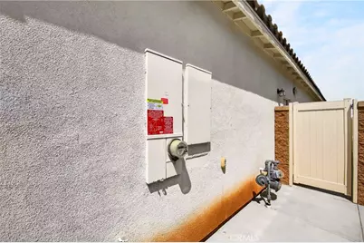 9521 Venetian, Jurupa Valley, CA 92509 - Photo 57