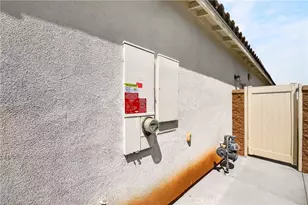 9521 Venetian, Jurupa Valley, CA 92509 - Photo 57