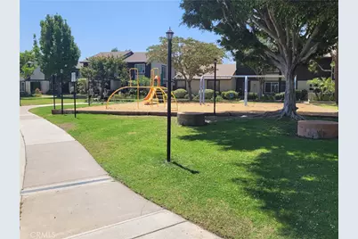 11063 Kibbins, Stanton, CA 90680 - Photo 15