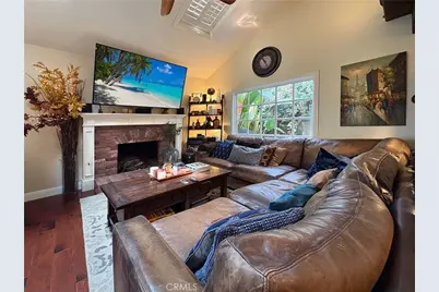 990 Trabuco, Costa Mesa, CA 92627 - Photo 3