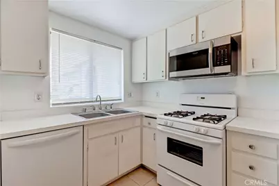 225 S Aron, Anaheim, CA 92804 - Photo 11