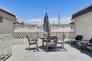1720 Newport, Long Beach, CA 90804 - Photo 35
