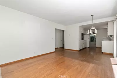 359 361 Roswell, Long Beach, CA 90814 - Photo 19