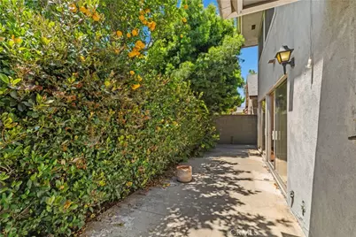 359 361 Roswell, Long Beach, CA 90814 - Photo 31