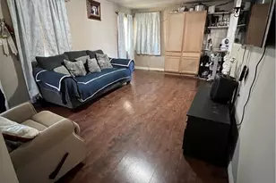 18044 Valencia, Fontana, CA 92335 - Photo 7