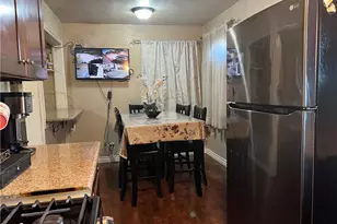 18044 Valencia, Fontana, CA 92335 - Photo 9