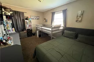 18044 Valencia, Fontana, CA 92335 - Photo 5