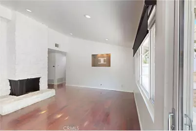 20703 Collins Street, Woodland Hills, CA 91367 - Photo 3