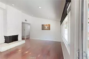 20703 Collins St, Woodland Hills, CA 91367 - Photo 3