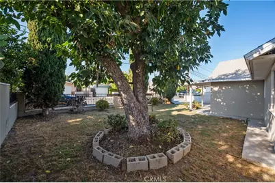 46 Pleasant Street, Long Beach, CA 90805 - Photo 35
