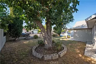 46 Pleasant St, Long Beach, CA 90805 - Photo 35