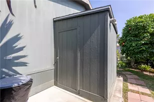 10681 Oak Street, Los Alamitos, CA 90720 - Photo 37