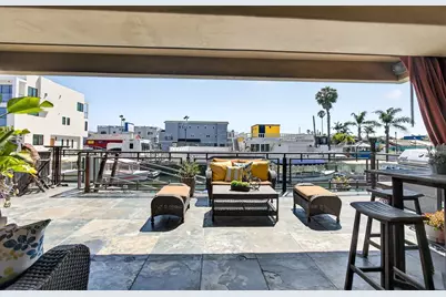 16735 Bayview Drive, Huntington Beach, CA 92649 - Photo 11
