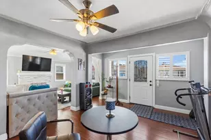 1600 W 80th St, Los Angeles, CA 90047 - Photo 9