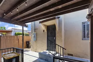 1600 W 80th St, Los Angeles, CA 90047 - Photo 23