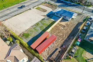 2006 E Lakeshore, Lake Elsinore, CA 92530 - Photo 3