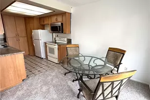 15000 Halldale Ave, Gardena, CA 90247 - Photo 9