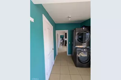 434 W 48th Street, Los Angeles, CA 90037 - Photo 7