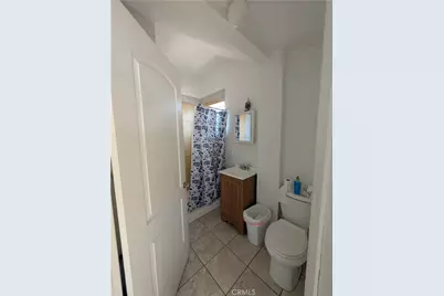 434 W 48th Street, Los Angeles, CA 90037 - Photo 9