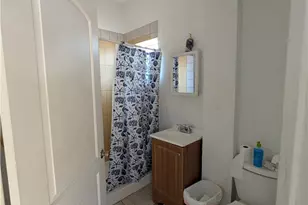 434 W 48th St, Los Angeles, CA 90037 - Photo 9